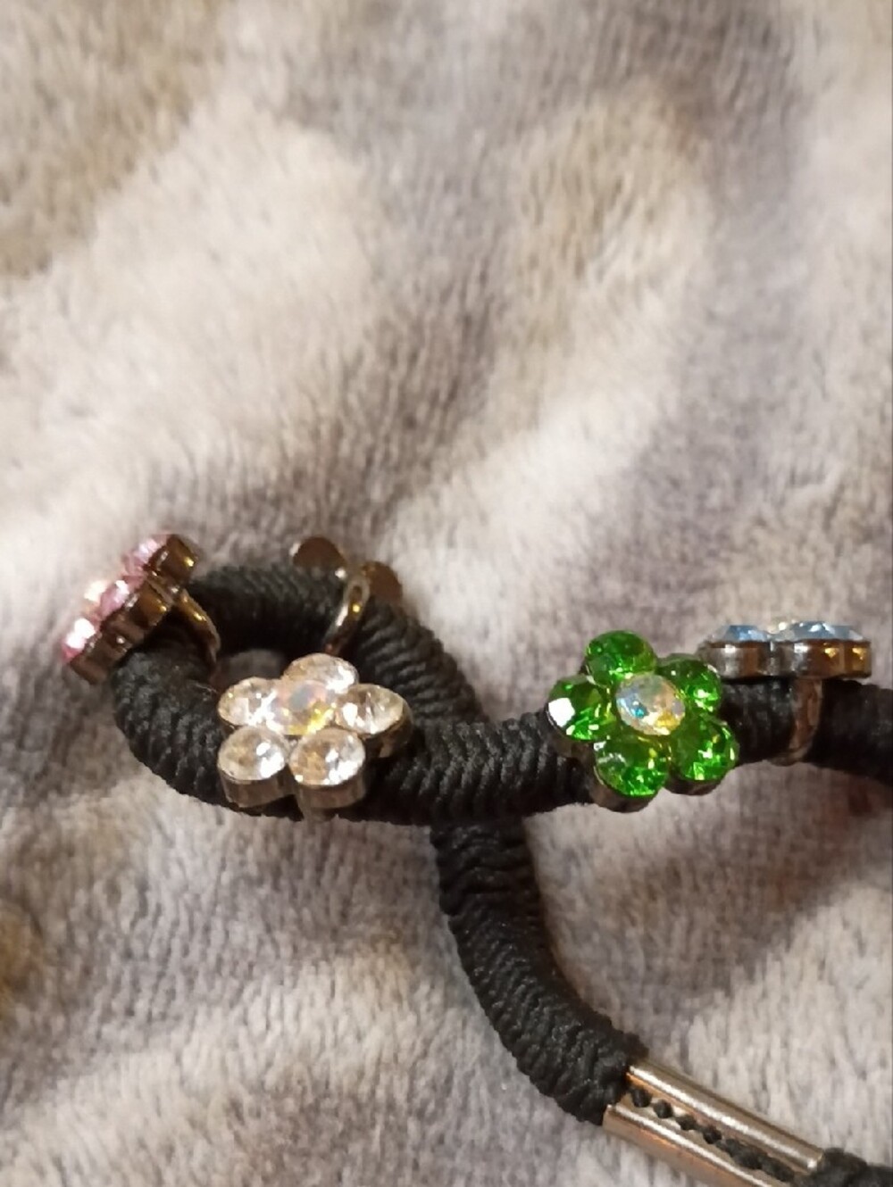 Source Unknown Black Hair Tie with Pink, Clear and Green Flower Charms - Picture 5 of 6